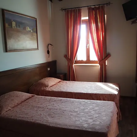 Fonte Dei Tufi 3* Siena