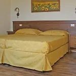 Fonte Dei Tufi سيينا