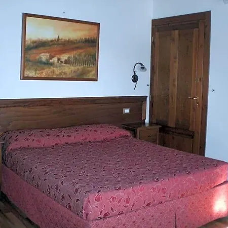 Fonte Dei Tufi 3* Siena