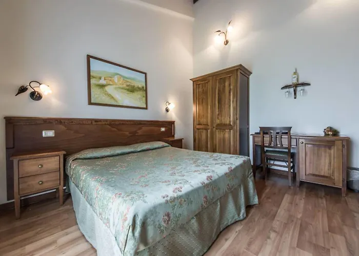 Fonte Dei Tufi 锡耶纳