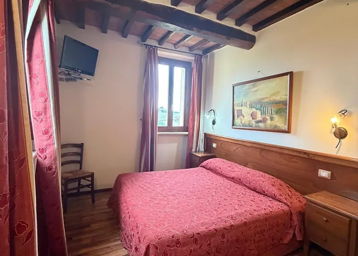 Fonte Dei Tufi 3* Siena