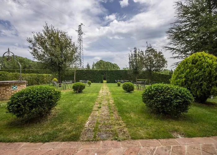 Fonte Dei Tufi Bed & Breakfast Siena