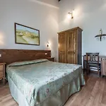 Fonte Dei Tufi Siena