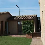Bed & Breakfast Fonte Dei Tufi 3*