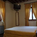Fonte Dei Tufi