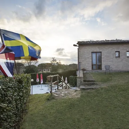 Fonte Dei Tufi سيينا