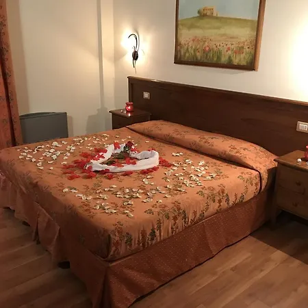 Fonte Dei Tufi فندق 3*