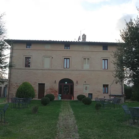 Fonte Dei Tufi سيينا