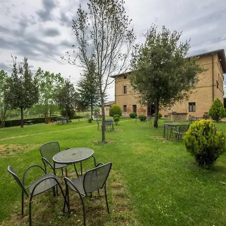 فندق Fonte Dei Tufi سيينا