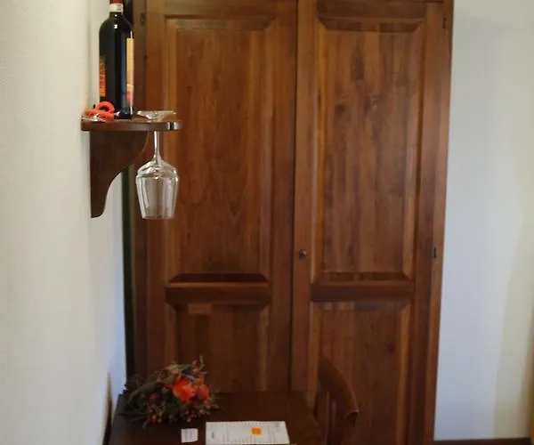 Fonte Dei Tufi Siena